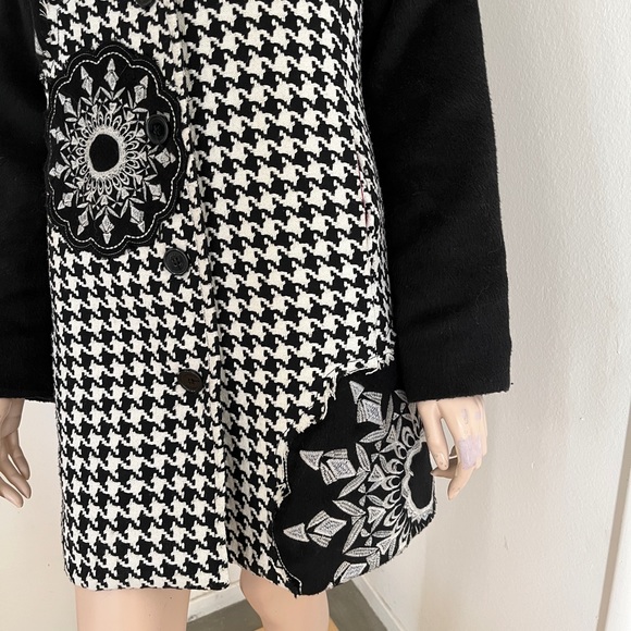 Desigual of Spain Herringbone Coat Jacket Black White Red Quilted Lined 42 Euro - Picture 11 of 16